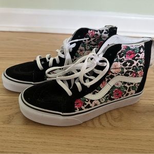 Like new kids Vans, Girls size 3, black w/flower design